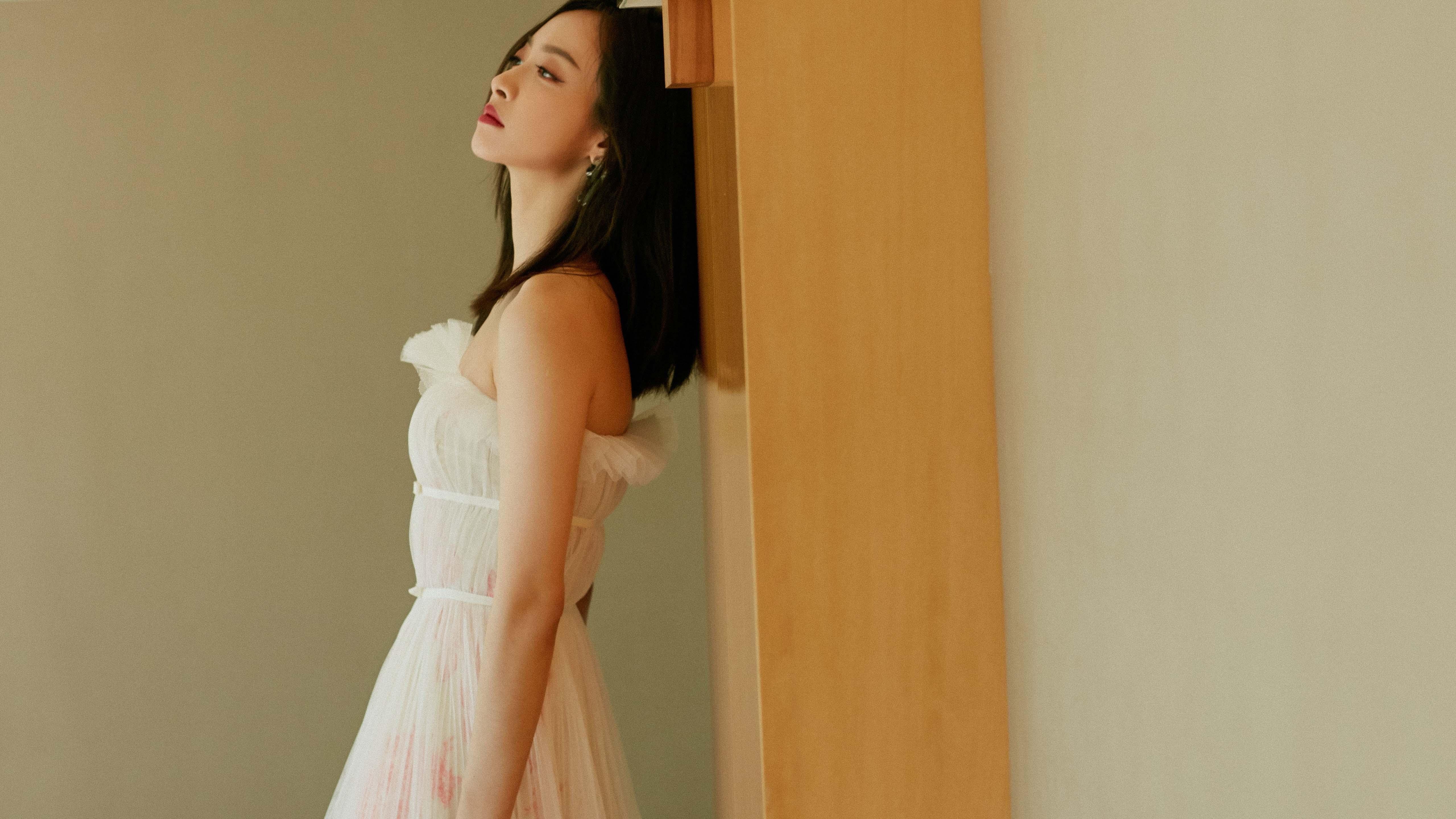 季后赛抢七之夜，米切尔高举火炬，完成一场燃烧的教科书