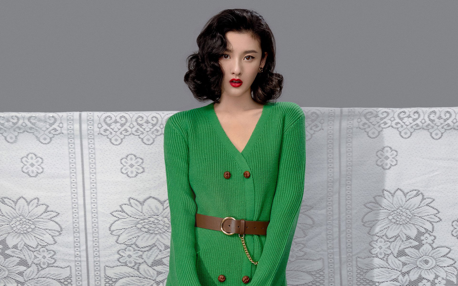 开云体育平台APP-冰火两重天，字母哥冷血统治VS骑士烈焰三分雨