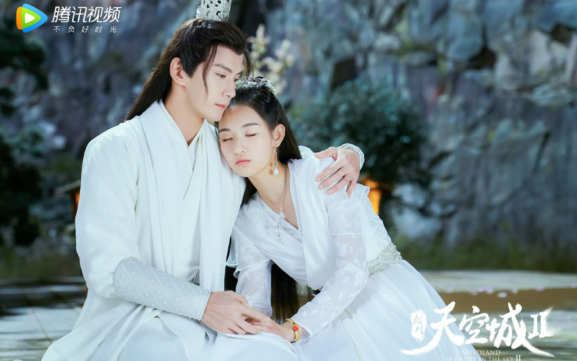 双重赛道，当F1的轰鸣遇上突尼斯球迷的怒吼