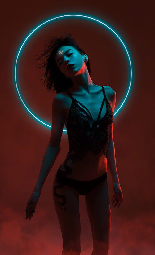 星移葡香，姆巴佩披红绿战袍，G组焦点战演绎不朽传奇